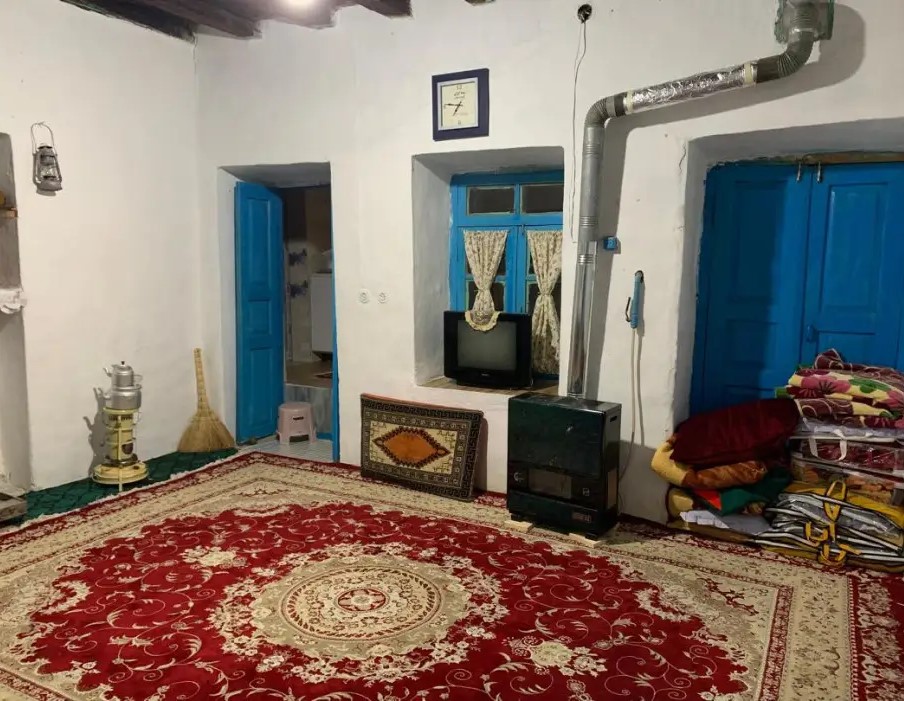 اقامتگاه بومگردی خانه بابا بزرگ گلوگاه