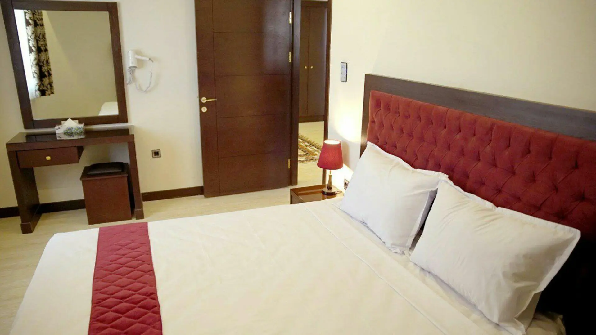 هتل آپارتمان اریکا مشهد