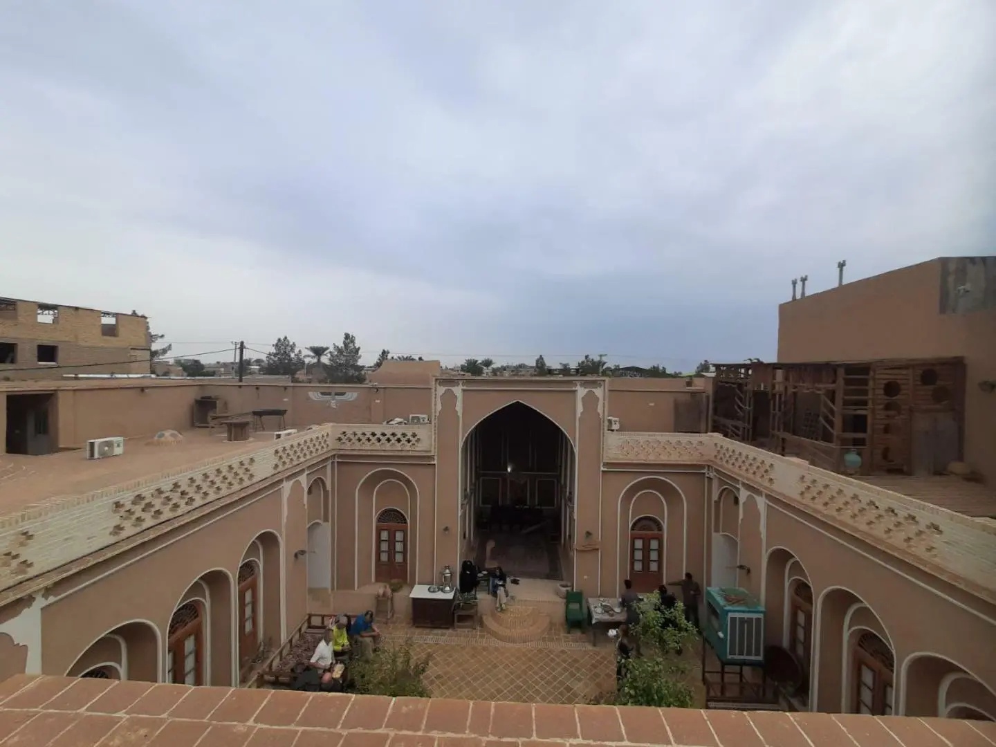 اقامتگاه بومگردی ماه بی بی اردکان