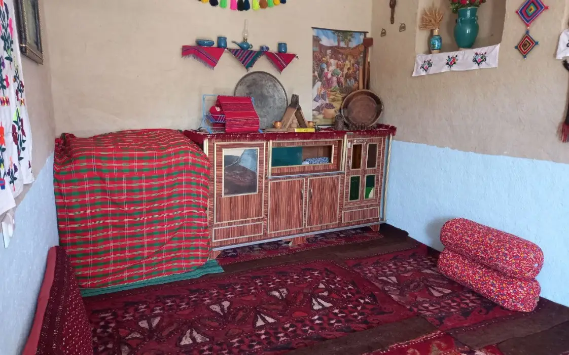 اقامتگاه بومگردی انجول گالیکش