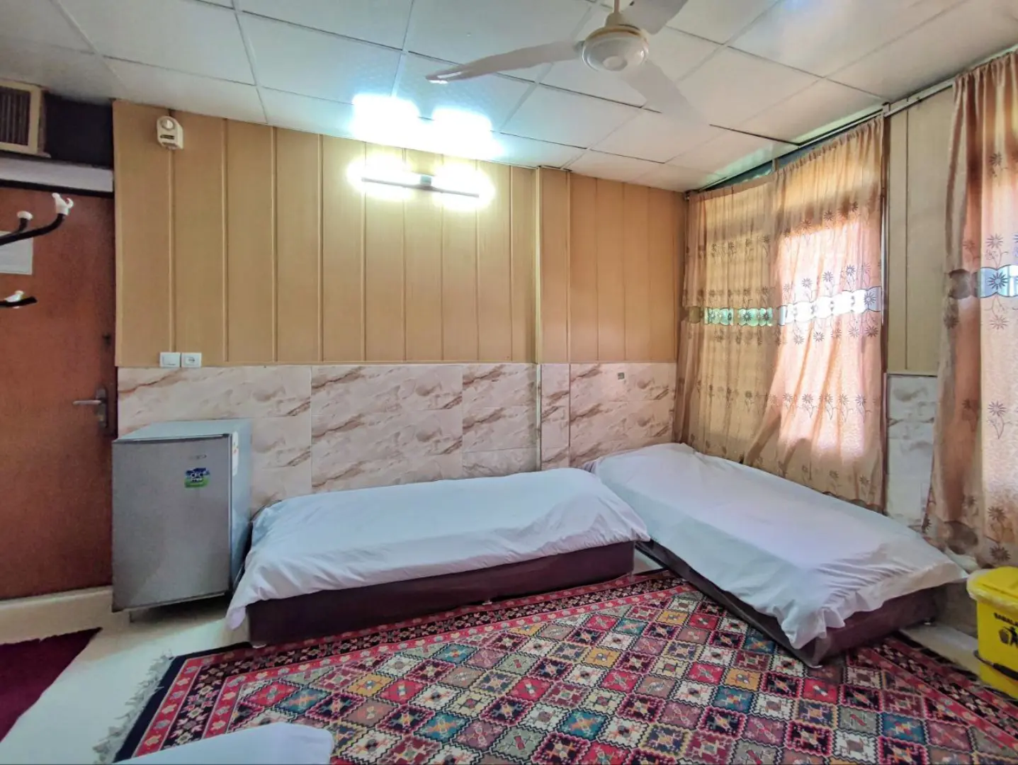 هاستل حیدری شیراز