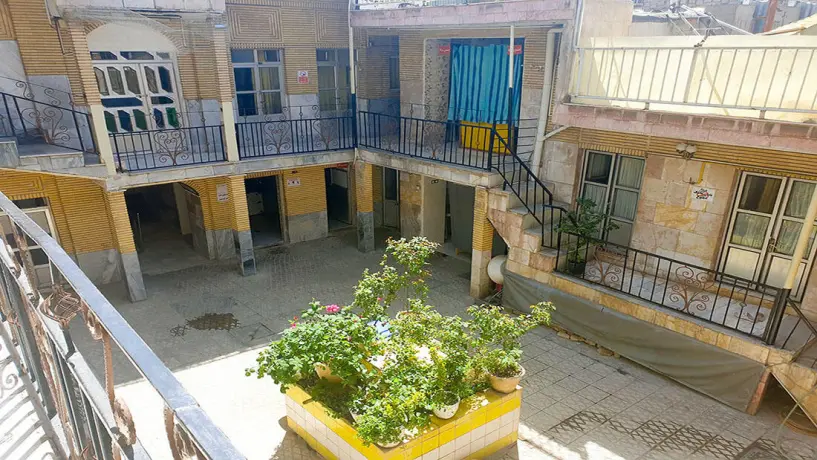 مهمانسرا نادر تهران