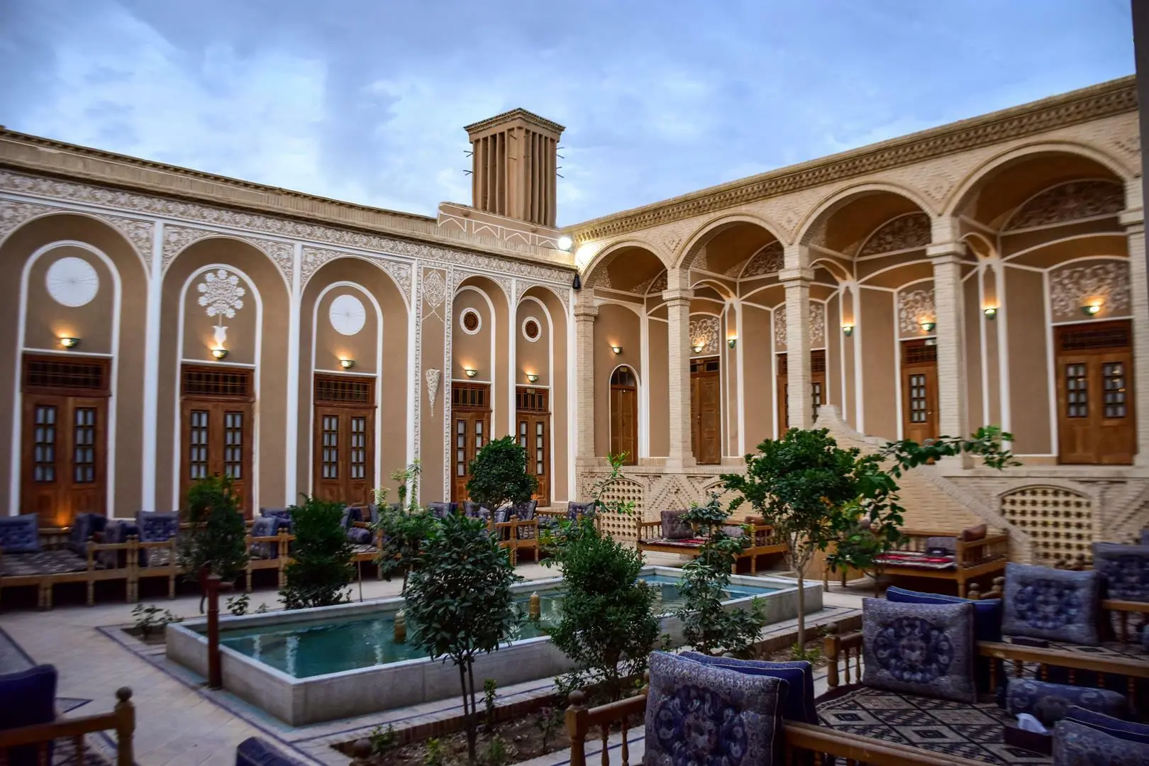 بوتیک دربار یزد