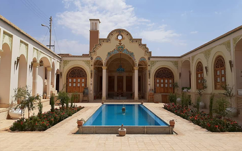 یاسمین راهب