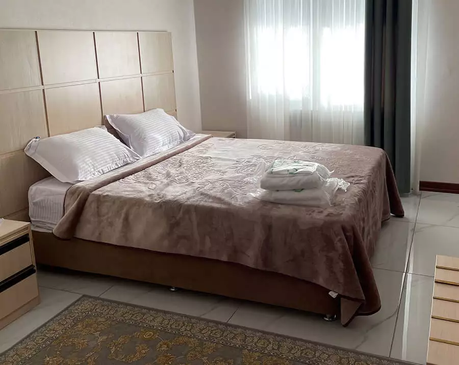 هتل آهوان چابکسر