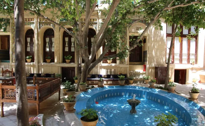 هتل داروش شیراز