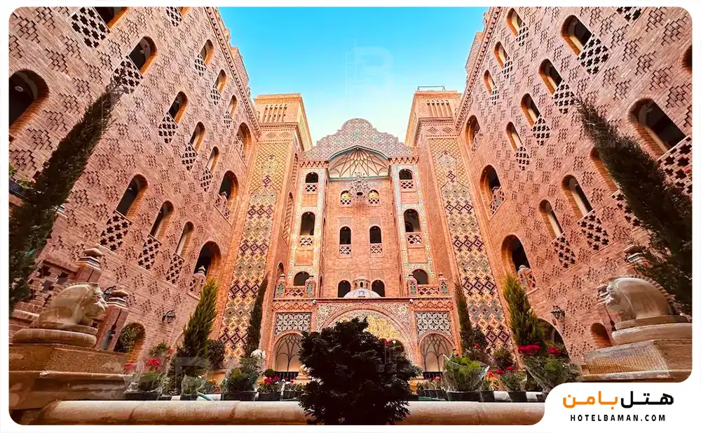 هتل بوتیک سنتی یوتاب شیراز