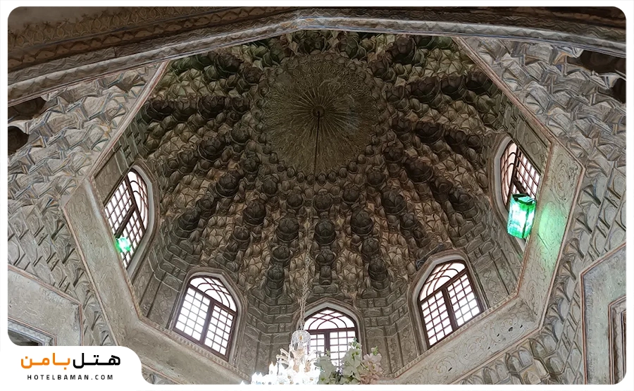 تصویر گنبد خشتی مشهد