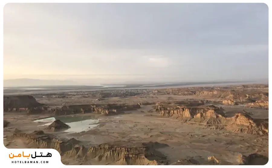 عکس از دره تندیس‌ها قشم
